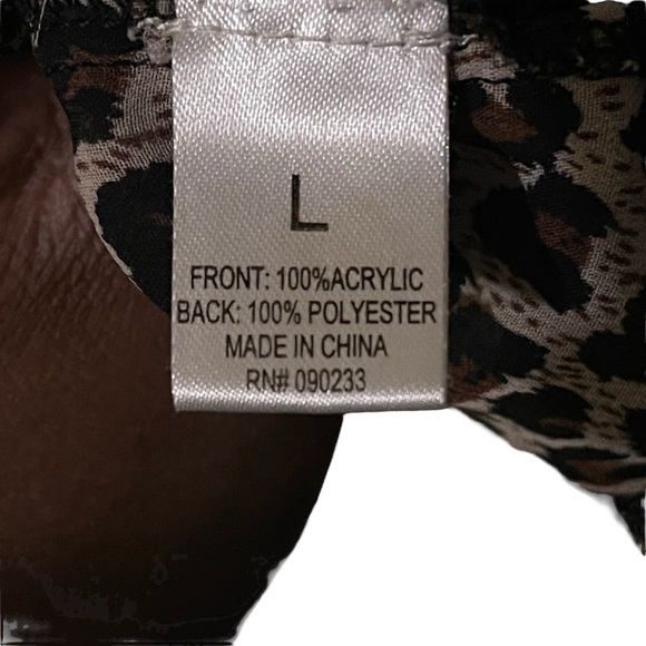 Kirra Leopard Print Chiffon Sweater - Picture 3 of 3